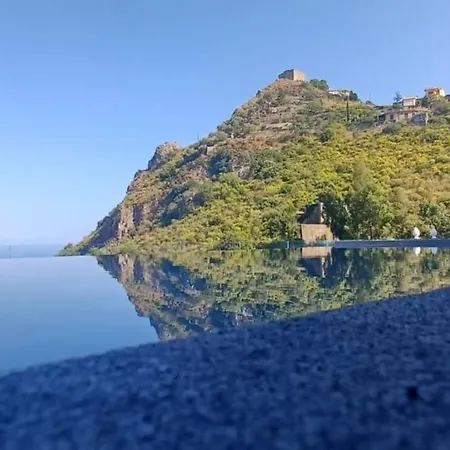 Suite Apartments Branco - Infinity Pool & Sea View - 5 Minuti Dal Centro Apartment *