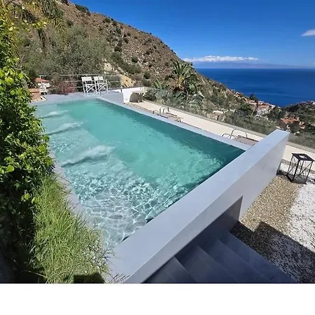 Apartment Suite Apartments Branco - Infinity Pool & Sea View - 5 Minuti Dal Centro Taormina